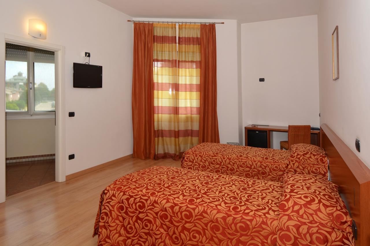 Hotel Eolo Sermide Luaran gambar